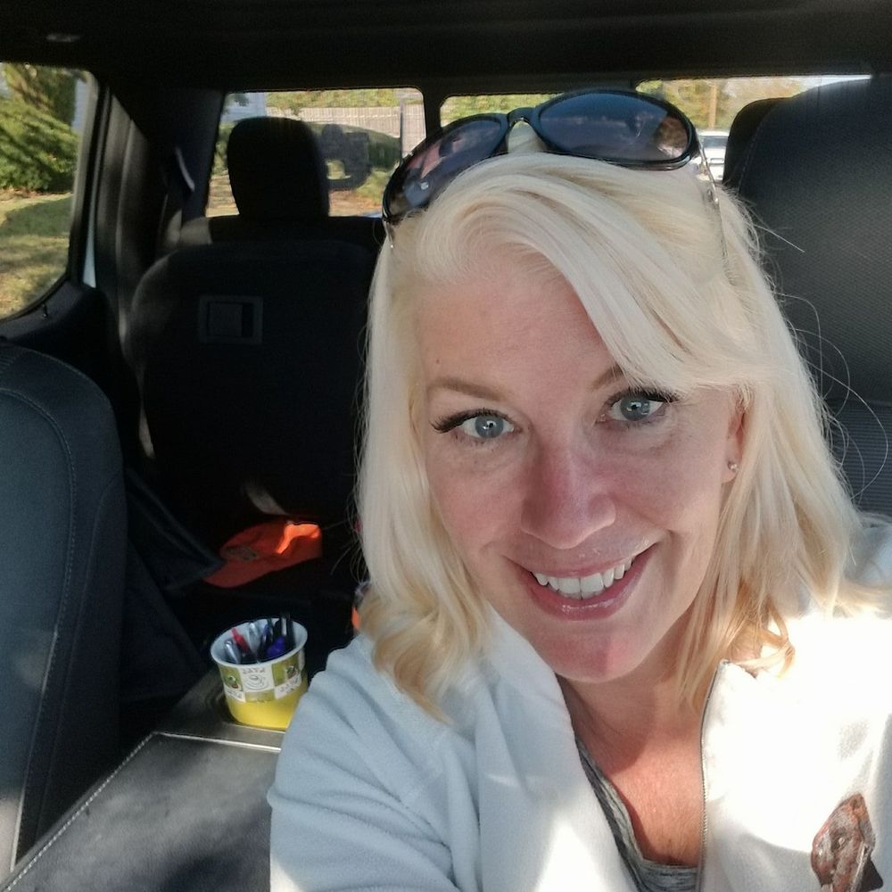 Meet your Posher, Danielle